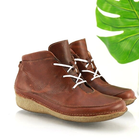 Duluth Womens Andina Boot Size 8.5 Brown Leather Lace Up Comfy Crepe Sole Bootie - Picture 1 of 11